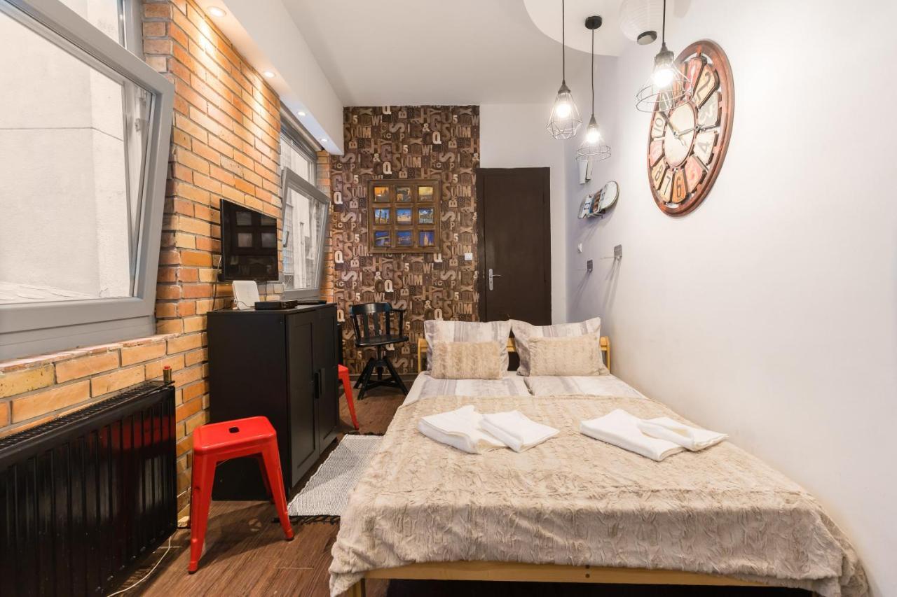 Cheerful Studio Budapest Downtown Exterior photo