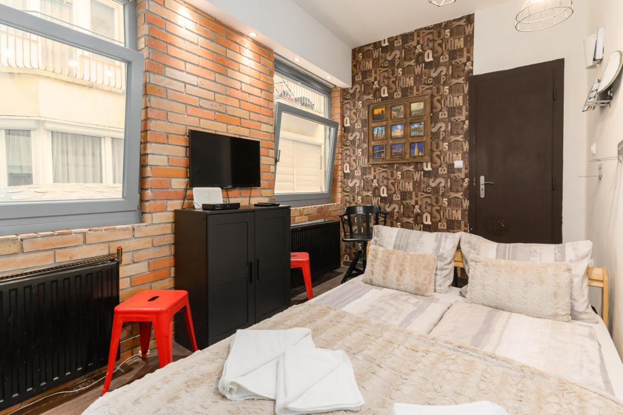 Cheerful Studio Budapest Downtown Exterior photo